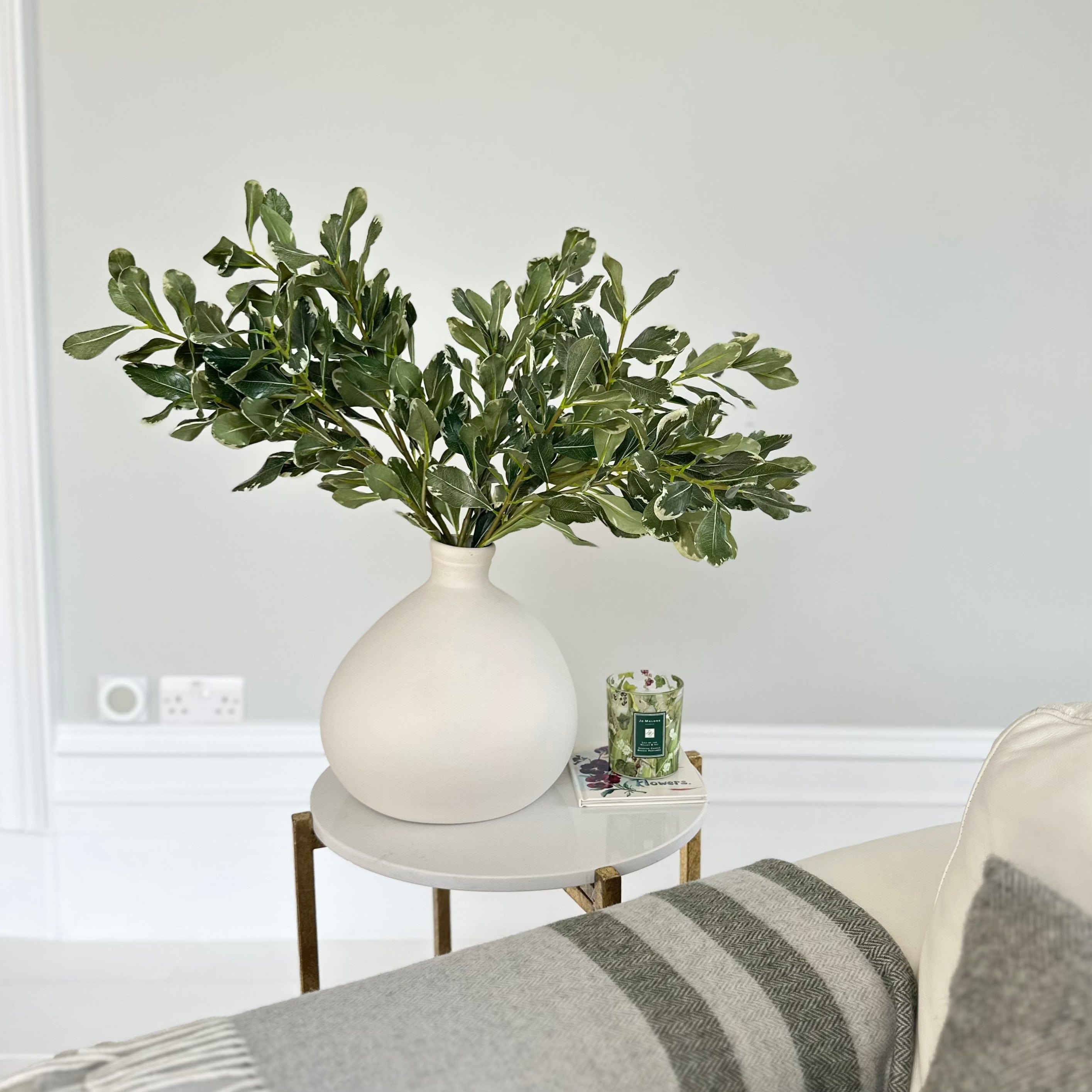 Artificial flowers luxury faux silk Green Pittosporum Leaves lifelike realistic faux flowers in Burford Vase ABY1207GR ABP1747