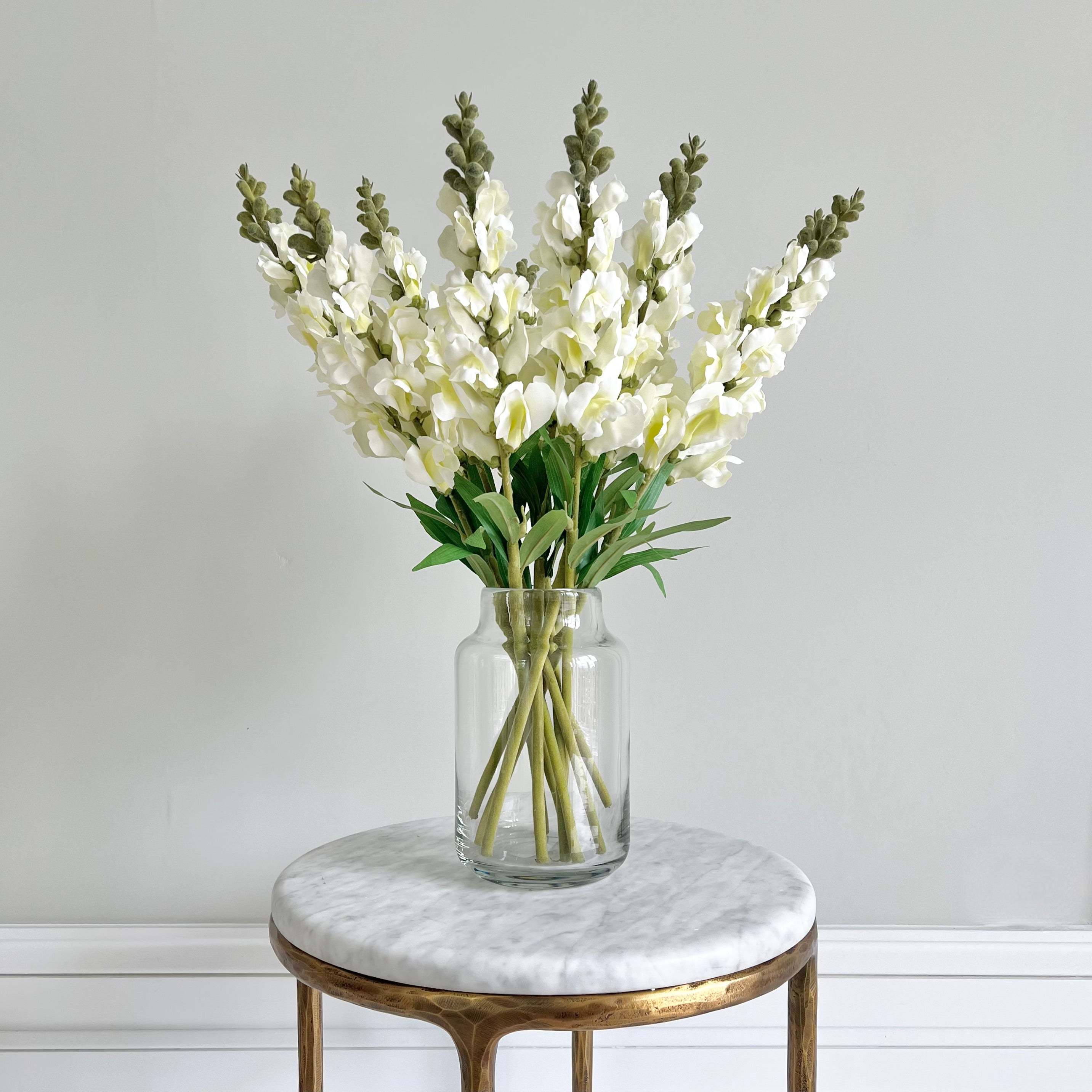 Wholesale Artificial Flowers High Quality Faux Silk Flowers for Wholesale and Trade Artificial White Snapdragon in bulk