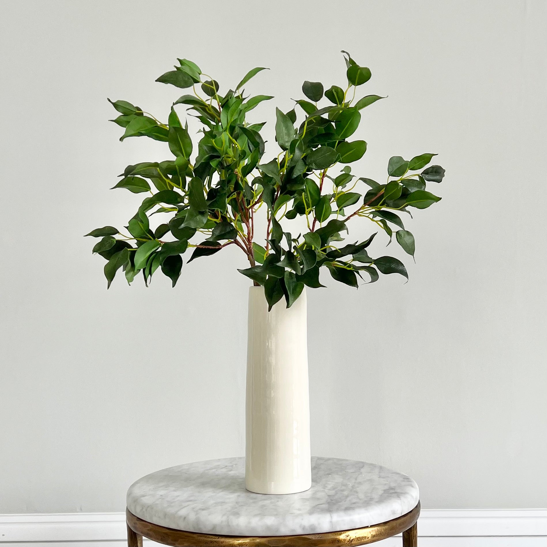 Wholesale Artificial Flowers High Quality Faux Silk Flowers for Wholesale and Trade Artificial Green Ficus Leaves in bulk