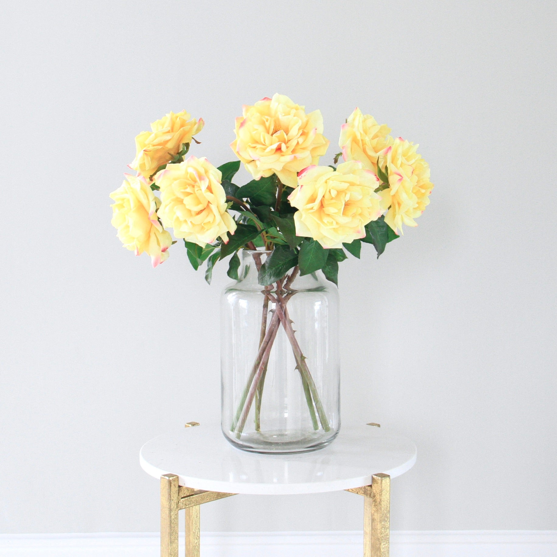 Wholesale Artificial Flowers High Quality Faux Silk Flowers for Wholesale and Trade Artificial Yellow Garden Rose in bulk